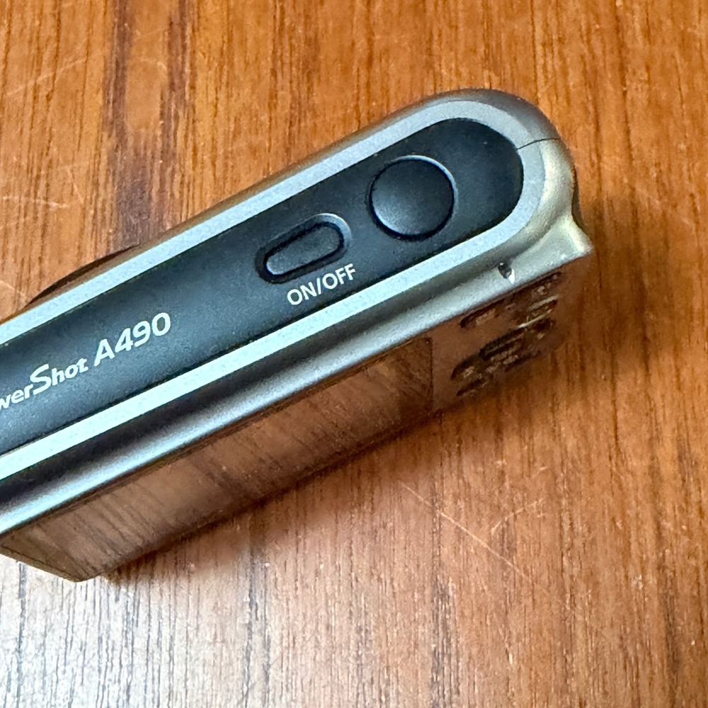 Canon PowerShot A490 10.0MP Digital Camera Silver 3.3x Zoom PC1471 Compact WORKS - Picture 4 of 10